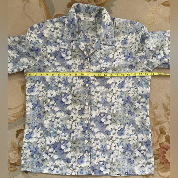 TanJay lavender Blue and White Floral Button Down Shirt - Picture 4 of 6